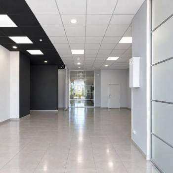 Сдается Нежилое помещение, 170 м²