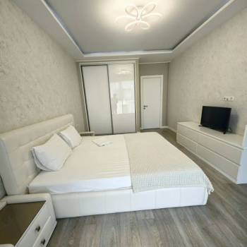 Продается 2-х комнатная квартира, 75 м²