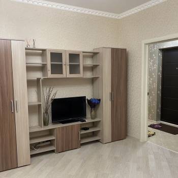 Сдается 1-комнатная квартира, 42 м²