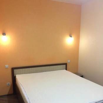 Сдается 2-х комнатная квартира, 75 м²
