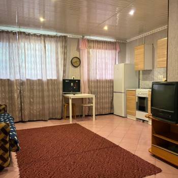 Сдается 1-комнатная квартира, 35 м²