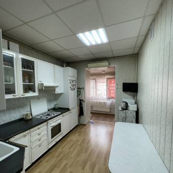 Продается Многокомнатная квартира, 88,2 м²