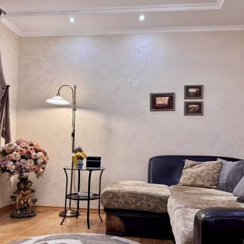 Продается Многокомнатная квартира, 74 м²