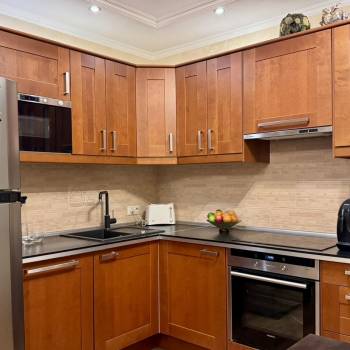 Продается Многокомнатная квартира, 74 м²