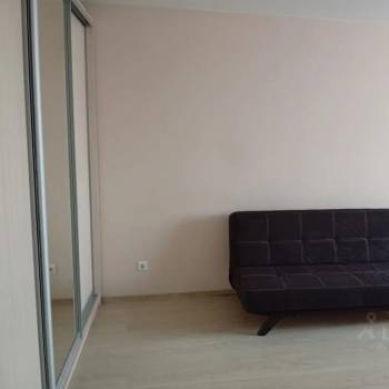 Сдается 1-комнатная квартира, 42 м²