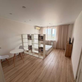 Сдается 1-комнатная квартира, 46 м²