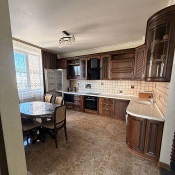 Сдается 2-х комнатная квартира, 60 м²