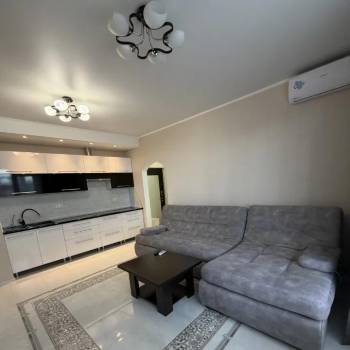 Продается 2-х комнатная квартира, 42 м²