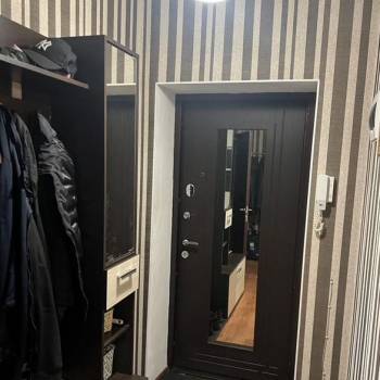 Продается 1-комнатная квартира, 42 м²
