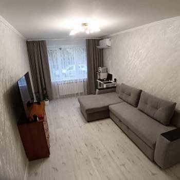 Продается 2-х комнатная квартира, 43 м²
