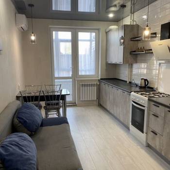 Сдается 1-комнатная квартира, 46 м²