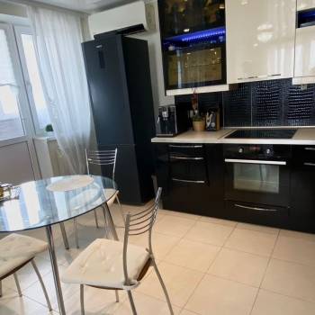 Продается 3-х комнатная квартира, 108 м²