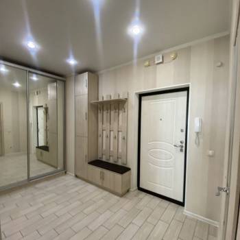 Продается 1-комнатная квартира, 41 м²