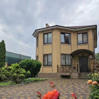 Продается Дом, 242 м²