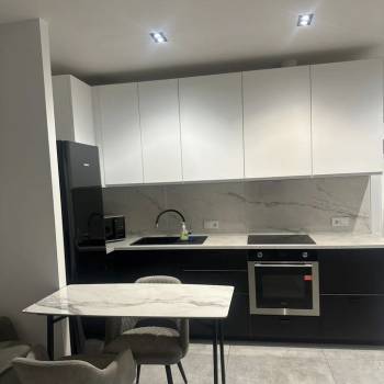 Сдается 1-комнатная квартира, 51 м²