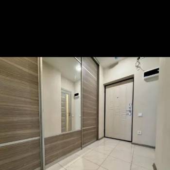 Продается 1-комнатная квартира, 35 м²