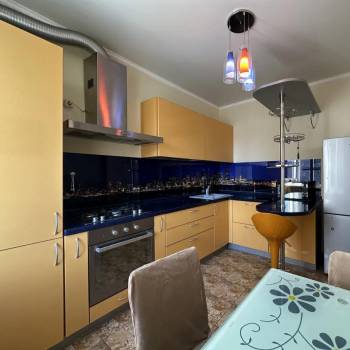 Продается 3-х комнатная квартира, 80,8 м²
