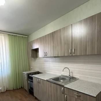 Сдается 1-комнатная квартира, 56 м²