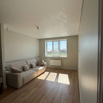 Продается 1-комнатная квартира, 39 м²
