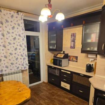 Продается 2-х комнатная квартира, 60 м²