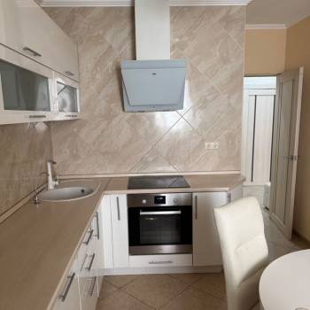 Продается 1-комнатная квартира, 41,1 м²