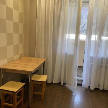 Сдается 1-комнатная квартира, 38 м²