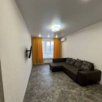 Сдается 1-комнатная квартира, 43 м²