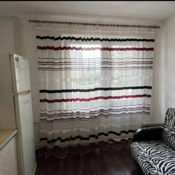 Продается 1-комнатная квартира, 40 м²