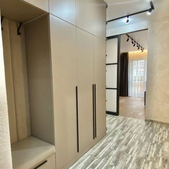 Сдается 1-комнатная квартира, 42 м²