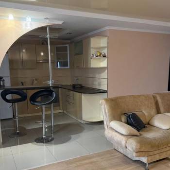 Сдается Многокомнатная квартира, 85 м²