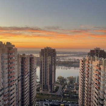 Продается 1-комнатная квартира, 42 м²