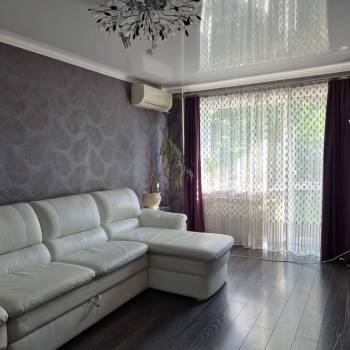 Продается 1-комнатная квартира, 32 м²