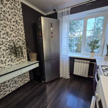 Продается 1-комнатная квартира, 32 м²