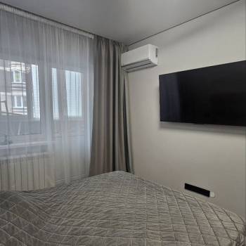 Продается 1-комнатная квартира, 43 м²