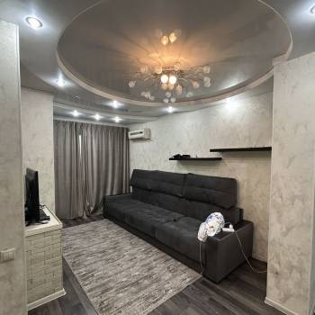 Сдается Многокомнатная квартира, 80 м²