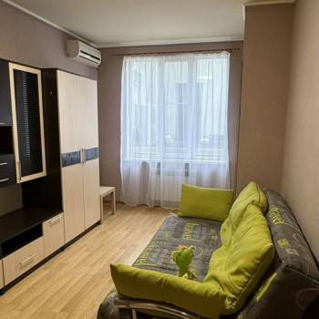 Сдается 1-комнатная квартира, 37 м²
