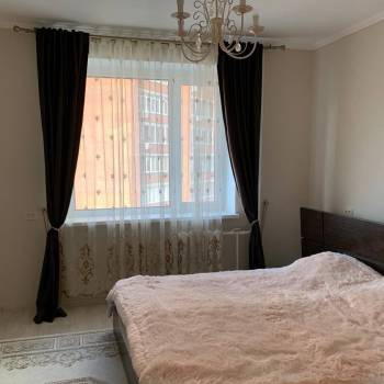 Сдается 2-х комнатная квартира, 75 м²