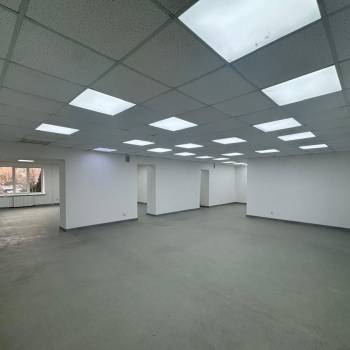 Продается Нежилое помещение, 335 м²