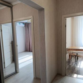 Продается 1-комнатная квартира, 38 м²