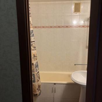 Сдается Многокомнатная квартира, 70 м²