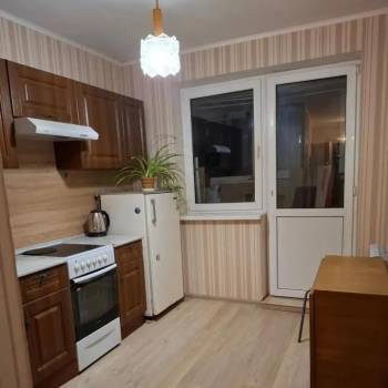 Продается 1-комнатная квартира, 37 м²
