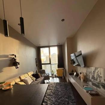 Продается 1-комнатная квартира, 45 м²