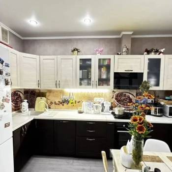 Продается 1-комнатная квартира, 43 м²