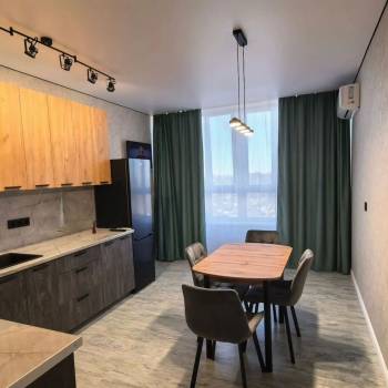 Сдается 1-комнатная квартира, 42 м²