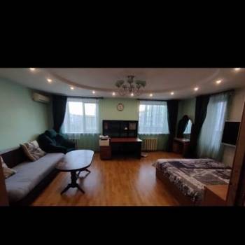 Сдается 1-комнатная квартира, 50 м²