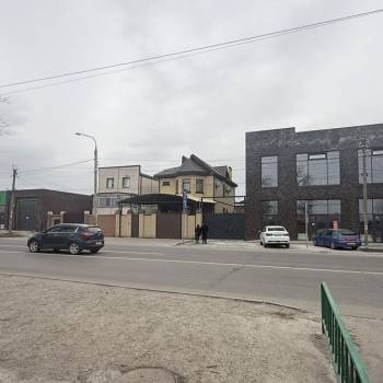 Сдается Нежилое помещение, 320 м²