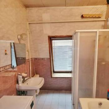 Продается Многокомнатная квартира, 98 м²