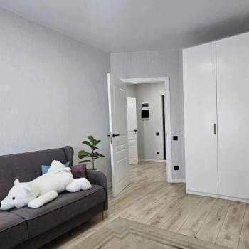 Продается 1-комнатная квартира, 36 м²