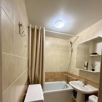 Продается 1-комнатная квартира, 28 м²