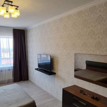 Сдается 1-комнатная квартира, 40 м²